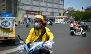 Vụ hỏa hoạn ở Nam Kinh làm dấy lên lo ngại về các loại pin sử dụng trong xe hơi và xe đạp
