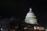 Tòa nhà Quốc hội Hoa Kỳ vào ban đêm khi Hạ viện tiếp tục làm việc để bầu ra Chủ tịch mới cho Quốc hội nhiệm kỳ thứ 118 vào ngày 06/01/2023. (Ảnh: Tasos Katopodis/Getty Images)