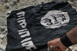 Một bức ảnh tài liệu cho thấy lá cờ của nhóm khủng bố ISIS. (Ảnh: Hussein Malla/AP Photo)