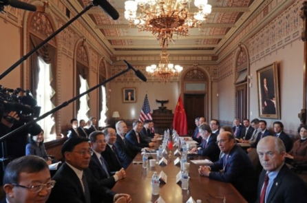 Bắc Kinh lại ca ngợi ‘phương Đông trỗi dậy’ để che đậy nền kinh tế đang suy thoái