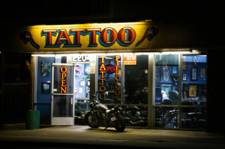 Nghiên cứu: Hơn 80% mực xăm chứa các chất không được liệt kê có thể gây tổn thương nội tạng, dị ứng