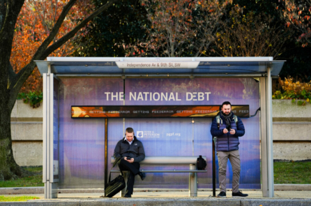 Thâm hụt ngân sách Hoa Kỳ lên tới gần 1 ngàn tỷ USD trong 5 tháng đầu năm tài khóa