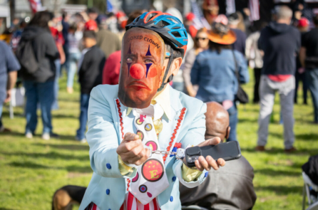 Khảo sát: Đa số người dân California nghĩ rằng quốc gia đang đi sai hướng