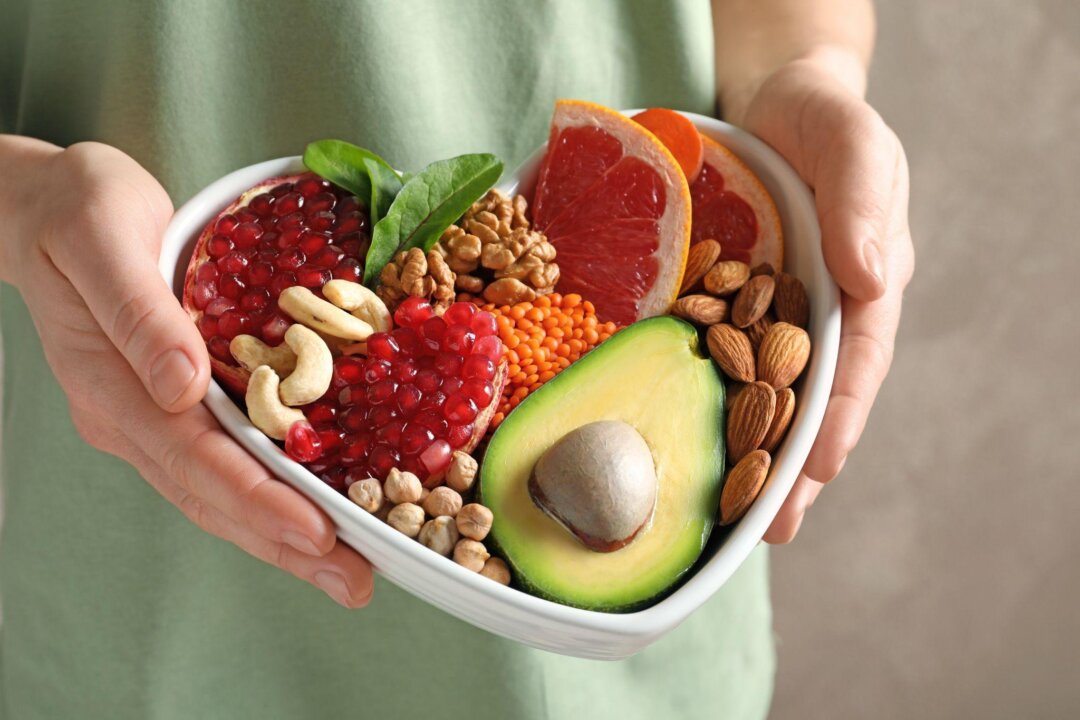 7 loại thực phẩm tốt cho tim mạch, giúp ngăn ngừa  nhồi máu cơ tim và tai biến mạch máu não