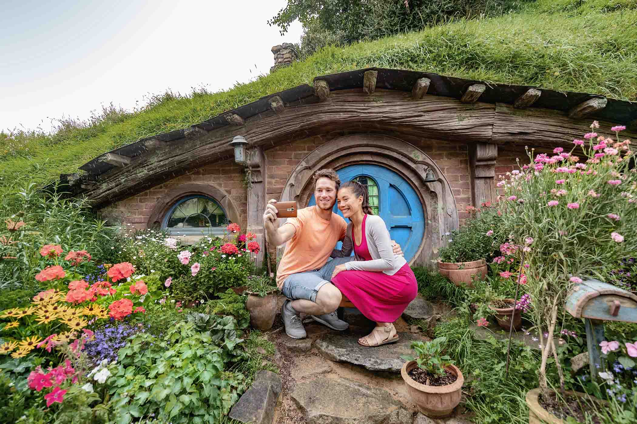 Khách du lịch tại phim trường Hobbiton. (Ảnh: Maridav/Shutterstock)