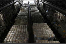 Hoa Kỳ vận chuyển hàng viện trợ nhân đạo tới Ai Cập để trợ giúp việc chuyển hàng viện trợ ở Gaza. (Ảnh: Thượng sĩ Jasmonet Holmes, Không lực Hoa Kỳ)