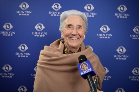 ‘Tôi thấy mình như đang du hành giữa Thiên đường và Nhân gian’ trong buổi diễn của Shen Yun