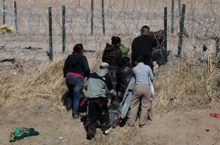 Sự tê liệt và suy tàn của Mỹ quốc