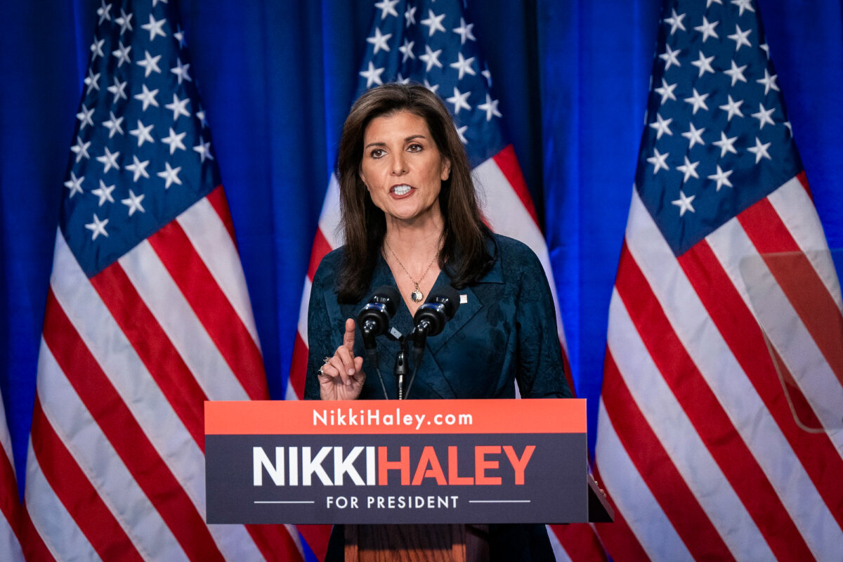 Ứng cử viên tổng thống của Đảng Cộng Hòa Nikki Haley nói tại một sự kiện tranh cử tại Đại học Clemson ở Greenville ở Greenville, South Carolina, hôm 20/02/2024. (Ảnh: Allison Joyce/Getty Images)