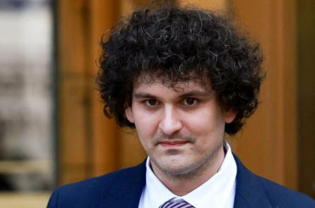 Các công tố viên nói rằng Sam Bankman-Fried sẽ phải ngồi tù 40–50 năm