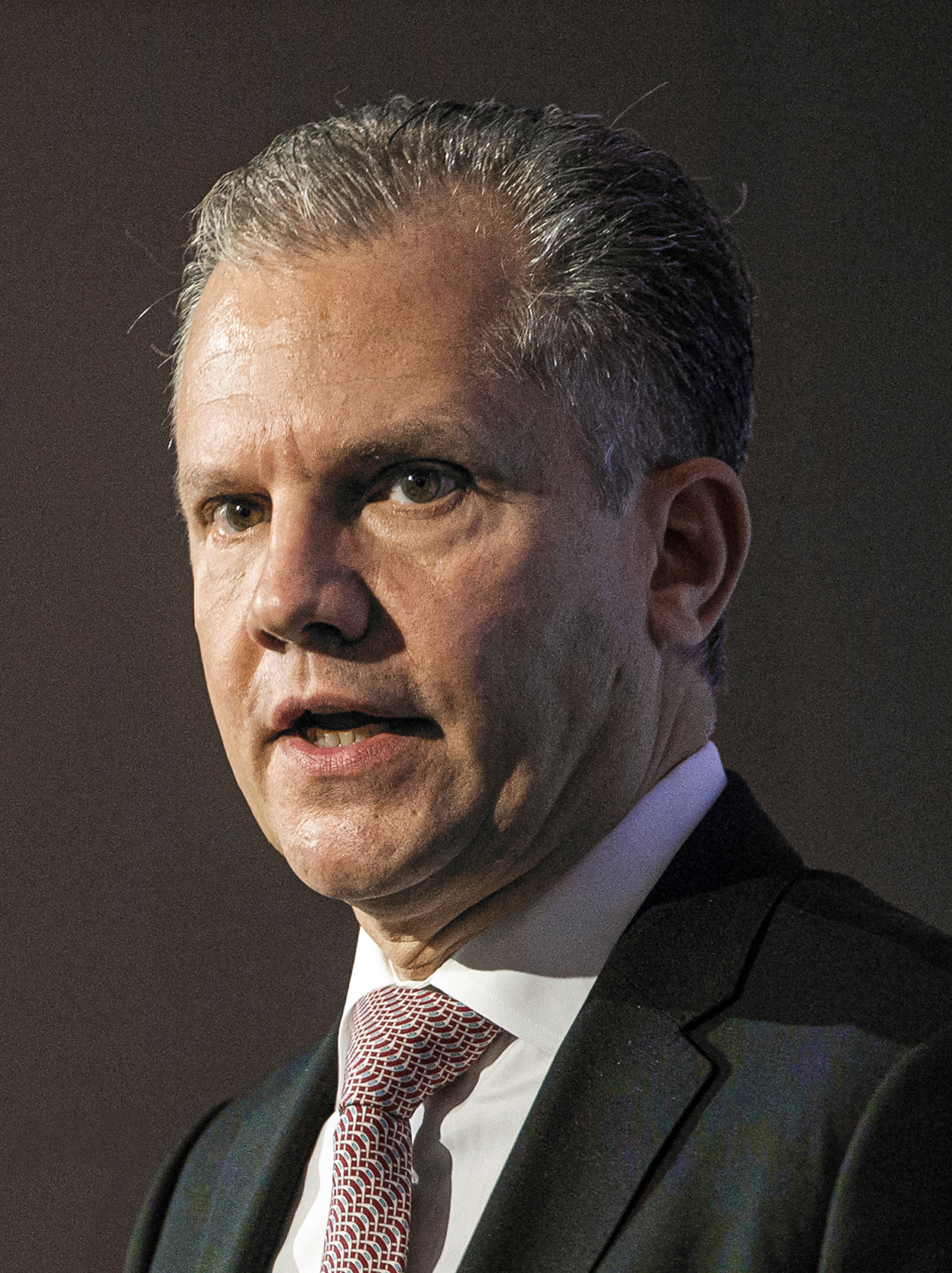 Ông Arthur Sulzberger Jr., chủ báo của tờ New York Times lúc bấy giờ. (Ảnh: Yasuyoshi Chiba/AFP qua Getty Images)