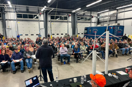 BÀI VIẾT CHUYÊN SÂU: Sự phản đối phong năng tại 2 thị trấn ở Wisconsin gặp cản trở từ công ty do ĐCSTQ hậu thuẫn