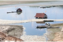 Việt Nam: Hàng trăm tấn cá chết, nổi trắng hồ thủy lợi ở Đồng Nai