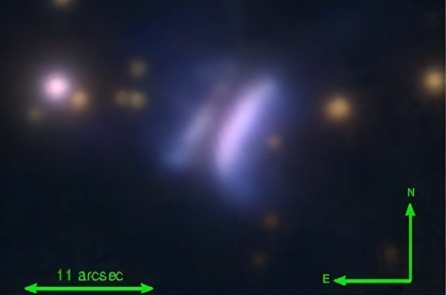 Các nhà thiên văn học khám phá một hằng tinh hình bánh sandwich