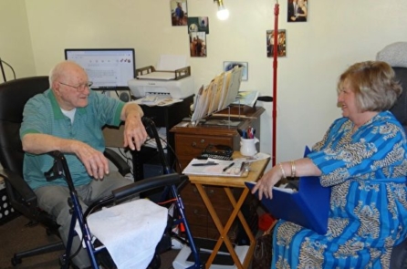 Người viết chuyên mục 101 tuổi miệt mài với công việc viết lách