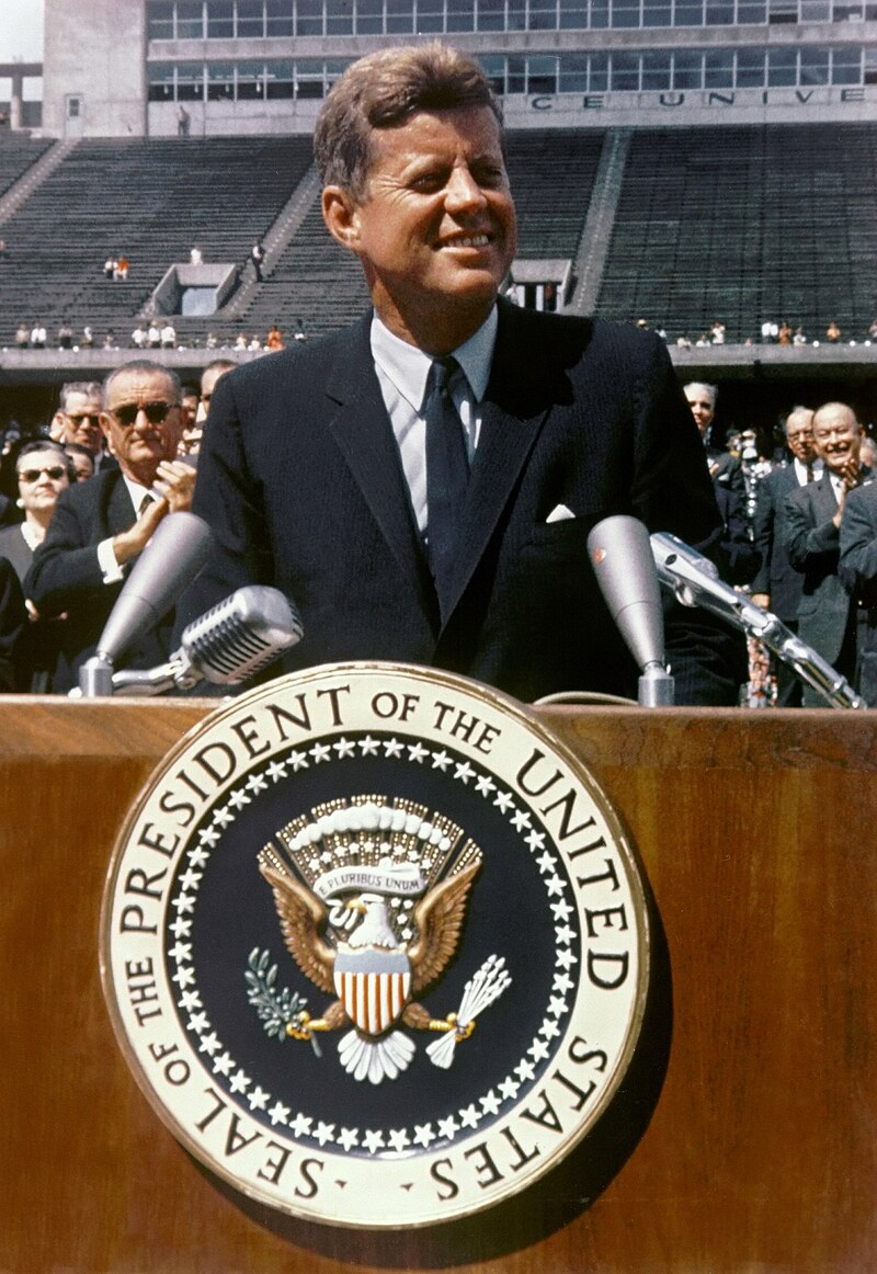 Tổng thống John F. Kennedy phát biểu tại Đại học Rice vào ngày 12/09/1962. (Ảnh: Tư liệu công cộng)