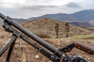 Nga bắt đầu rút lực lượng gìn giữ hòa bình khỏi khu vực tranh chấp của Azerbaijan