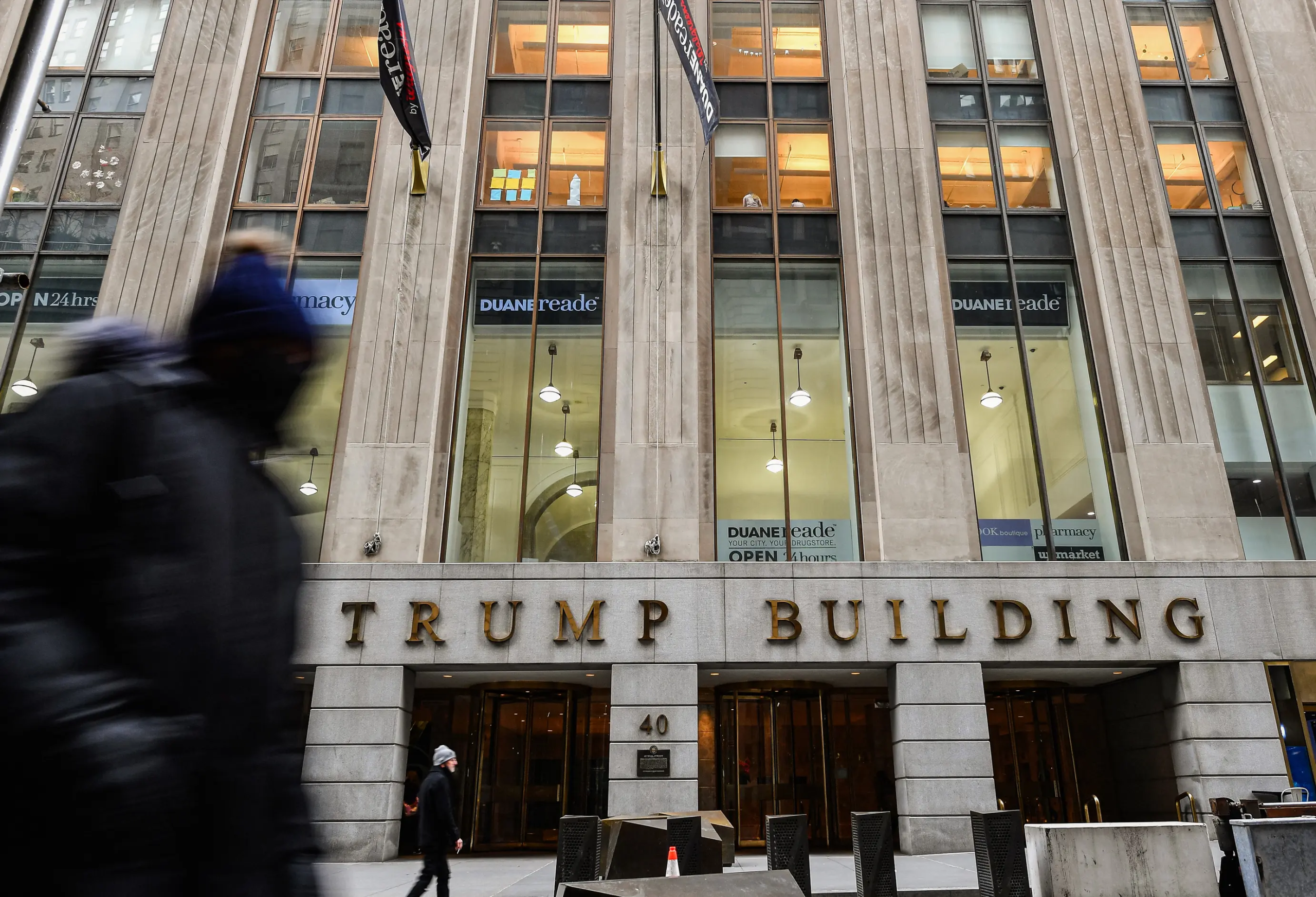 Giới kinh doanh ở New York âm thầm lo lắng về hậu quả của phán quyết đối với cựu Tổng thống Trump