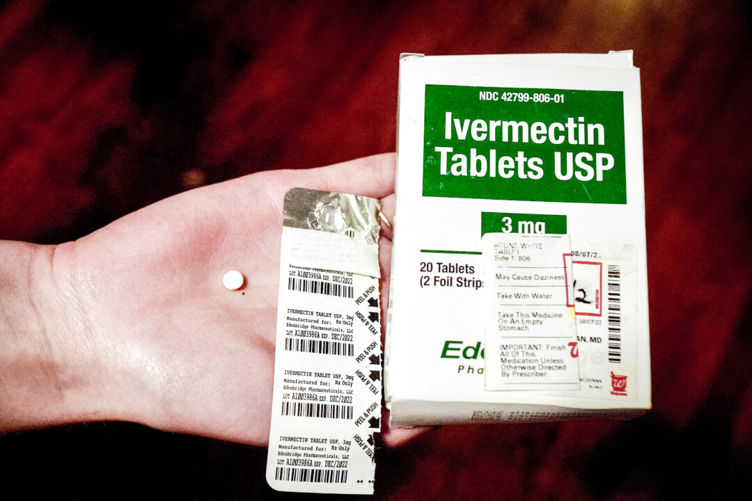 Ảnh về Ivermectin. (Ảnh: Natasha Holt/The Epoch Times)