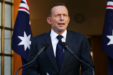 Thủ tướng Úc đương thời là ông Tony Abbott mở một cuộc họp báo ở Canberra ngày 15/09/2015. (Ảnh: Stefan Postles/Getty Images)