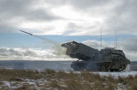 Các nước đồng minh tiến gần hơn đến việc cho phép Kyiv sử dụng vũ khí phương Tây để tấn công các mục tiêu ở Nga