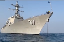 Khu trục hạm Hoa Kỳ tiến sát quần đảo Hoàng Sa của Việt Nam