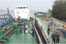 Việt Nam: Khởi tố thêm 23 người trong vụ án buôn lậu 200 triệu lít xăng từ Singapore