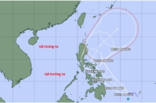 Áp thấp nhiệt đới gần Biển Đông, sắp mạnh lên thành bão