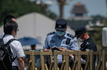 Quy định mới cho phép giới chức Trung Quốc kiểm tra thiết bị của người dân