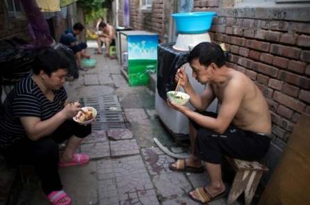 Nhiều người Trung Quốc rơi vào tình cảnh nghèo đói, ĐCSTQ tăng cường kiểm soát người dân có thu nhập thấp