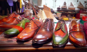 Từ đôi bàn tay thợ đến nghệ nhân giày hoàng gia: Câu chuyện truyền cảm hứng từ một nghệ nhân giày da tự học