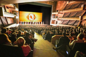 Lôi cuốn vượt thời gian, Shen Yun kết thúc 14 buổi diễn đầy ắp khán giả tại Mexico