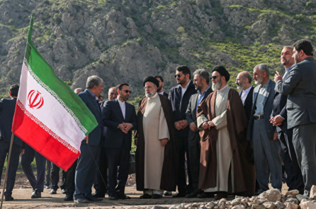 Sự ra đi đột ngột của tổng thống Iran ảnh hưởng như thế nào đến nội tình đất nước và thế giới?