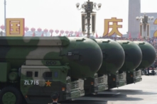 Phi đạn đạn đạo liên lục địa có năng lực hạt nhân DF-41 của Trung Quốc trong cuộc duyệt binh tại Quảng trường Thiên An Môn ở Bắc Kinh vào ngày 01/10/2019. (Ảnh: Greg Baker/AFP qua Getty Images)