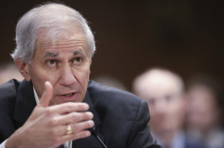 Chủ tịch FDIC cho biết ông sẽ từ chức sau bê bối về văn hóa nơi làm việc độc hại