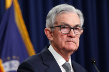 Chủ tịch Hội đồng Dự trữ Liên bang Jerome Powell nói chuyện trong một cuộc họp báo sau cuộc họp của Ủy ban Thị trường Mở Liên bang tại Hệ thống Dự trữ Liên bang ở Hoa Thịnh Đốn hôm 01/11/2023. (Ảnh: Kevin Dietsch/Getty Images)
