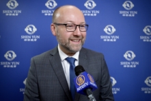 Shen Yun, một chương trình ‘trác tuyệt và kỳ diệu’