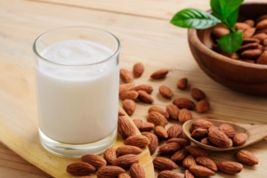 Các lựa chọn và lợi ích sức khỏe của sữa thực vật cho người gầy