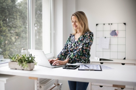 Nghiên cứu: Bàn làm việc năng động giúp ngăn ngừa bệnh tật và rèn luyện trí óc