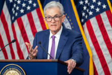 Chủ tịch Hệ thống Dự trữ Liên bang Jerome Powell tổ chức một cuộc họp báo vào cuối cuộc họp của Ủy ban Thị trường Mở Liên bang tại Hoa Thịnh Đốn hôm 01/05/2024. (Ảnh: Saul Loeb/AFP qua Getty Images)