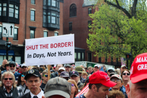 Hoa Kỳ: Hàng trăm người tập hợp biểu tình chống nhập cư bất hợp pháp ở Boston