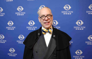 Chủ tịch Viện Brownstone: Shen Yun là ‘món quà tuyệt vời dành cho tất cả chúng ta’