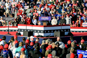 Cuộc vận động tranh cử của cựu TT Trump thu hút hàng chục ngàn người tham dự ở New Jersey