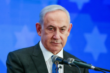 Thủ tướng Israel Benjamin Netanyahu có bài diễn văn tại Hội nghị Chủ tịch các Tổ chức Do Thái lớn của Mỹ, trong bối cảnh xung đột diễn ra giữa Israel và nhóm khủng bố Hamas, tại Jerusalem hôm 18/02/2024. (Ảnh: Ronen Zvulun/Reuters)