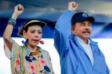 Tổng thống Nicaragua Daniel Ortega (phải) và phu nhân, Phó Tổng thống Rosario Murillo, trong lễ kỷ niệm 51 năm chiến dịch du kích Pancasan, tại Managua, Nicaragua, ngày 29/08/2018. (Ảnh: Inti Ocon/AFP/Getty Images)