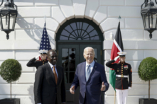 Tổng thống Joe Biden chào đón Tổng thống Kenya William Ruto tới Tòa Bạch Ốc, hôm 22/05/2024. (Ảnh: Anna Moneymaker/Getty Images)