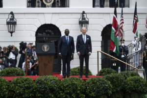 TT Biden sẽ chỉ định Kenya là đồng minh lớn ngoài NATO, trao hàng tỷ dollar cho Ngân hàng Thế giới trong ‘tầm nhìn’ về cải cách nợ