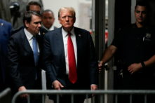 Cựu Tổng thống Donald Trump trở lại tòa án trong phiên tòa được gọi là “tiền bịt miệng” tại Tòa án Hình sự Manhattan, ở thành phố New York, hôm 28/05/2024. (Ảnh: Julia Nikhinson-Pool/Getty Images)
