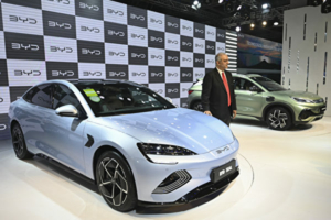 EU tuyên bố áp dụng mức thuế quan bổ sung tạm thời 38.1% lên xe điện Trung Quốc