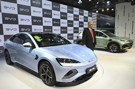 EU tuyên bố áp dụng mức thuế quan bổ sung tạm thời 38.1% lên xe điện Trung Quốc